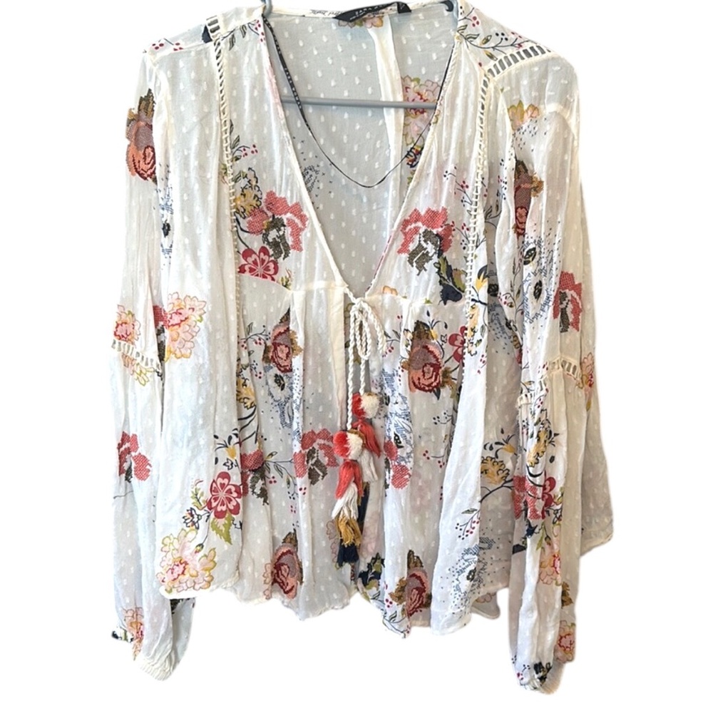 Zara Shrug Open Front Floral Boho Top With Tassels White Neutral Colors Coverup - Picture 2 of 12